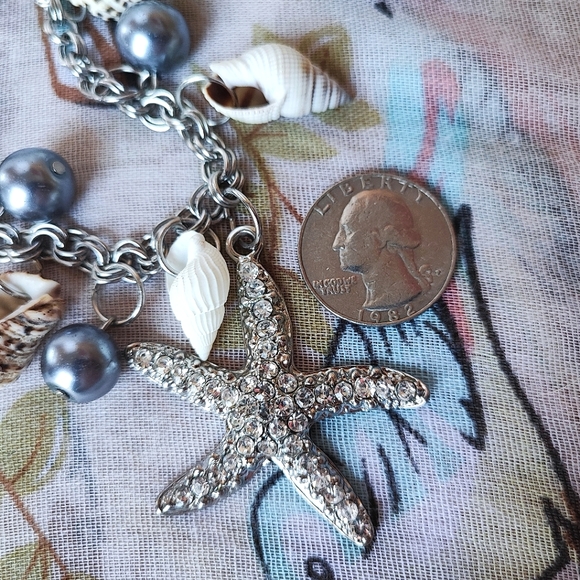 Amrita Singh Seashell Glass Gray Pearls Rhinestone Starfish Silver Tone Necklace - Picture 7 of 10
